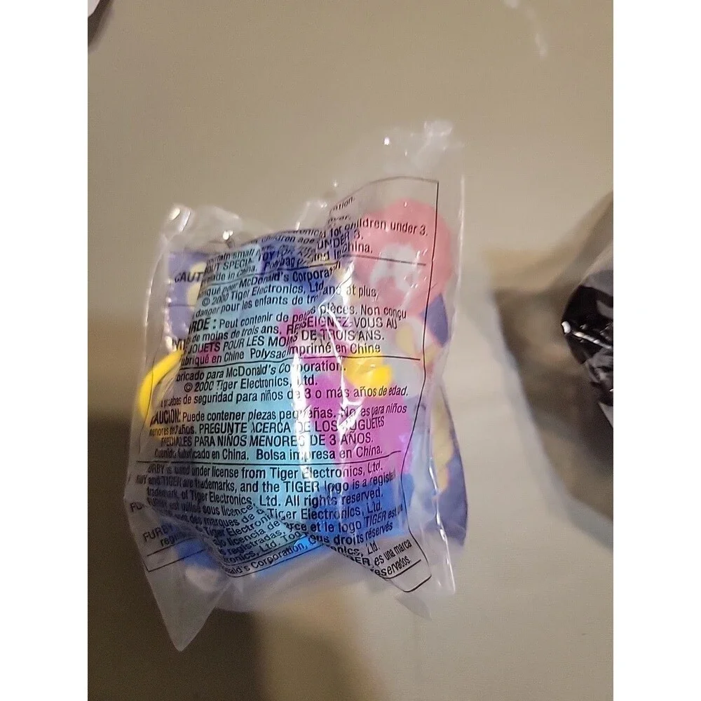 Vtg‎ 2000 Furby Monkey Plush Keychain & plastic toy 2001 McDonalds Happy Meal